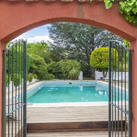 L Hacienda *